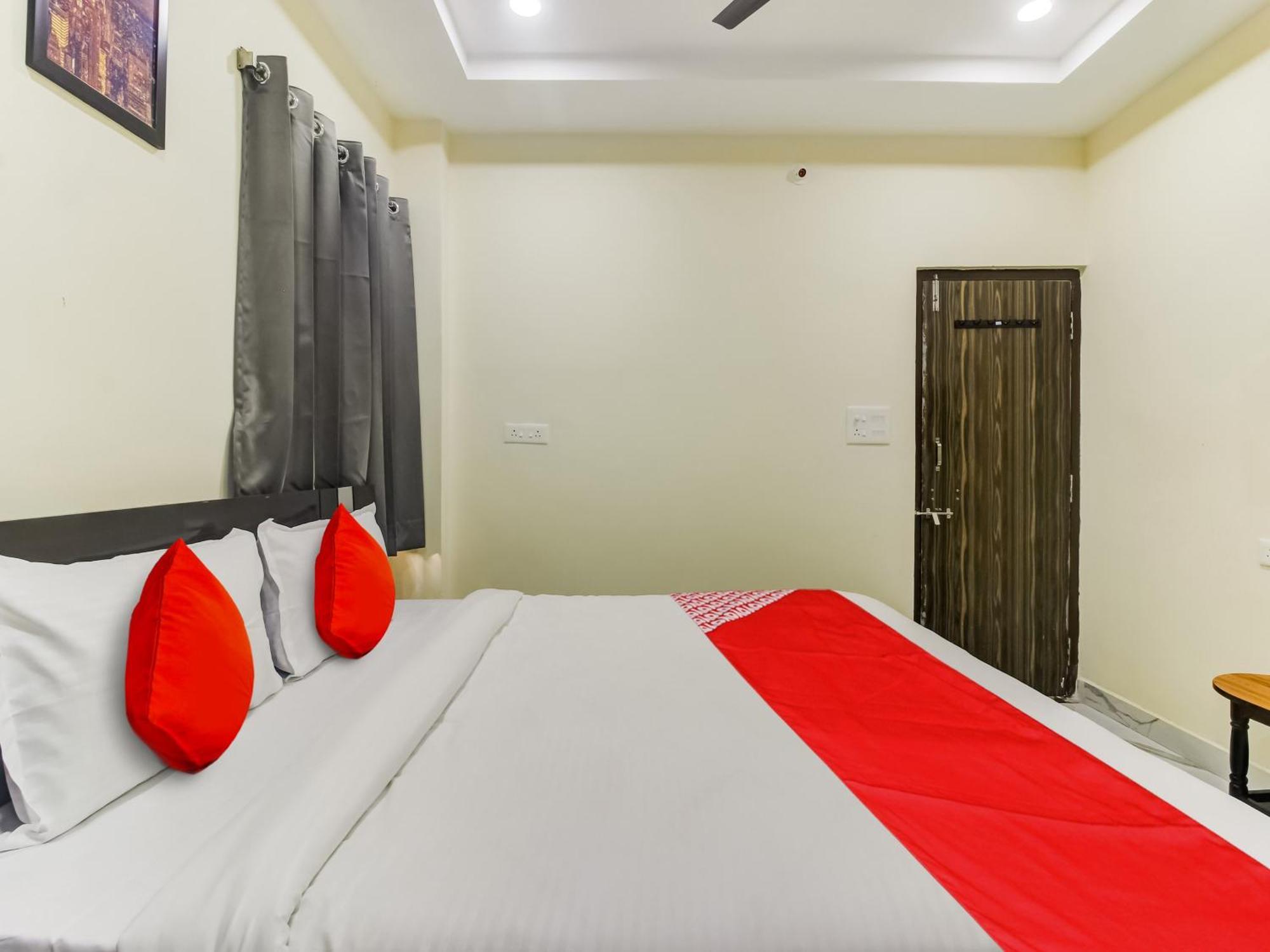 Ibrahimpatan Hotel O Sri Nirvana Pride מראה חיצוני תמונה