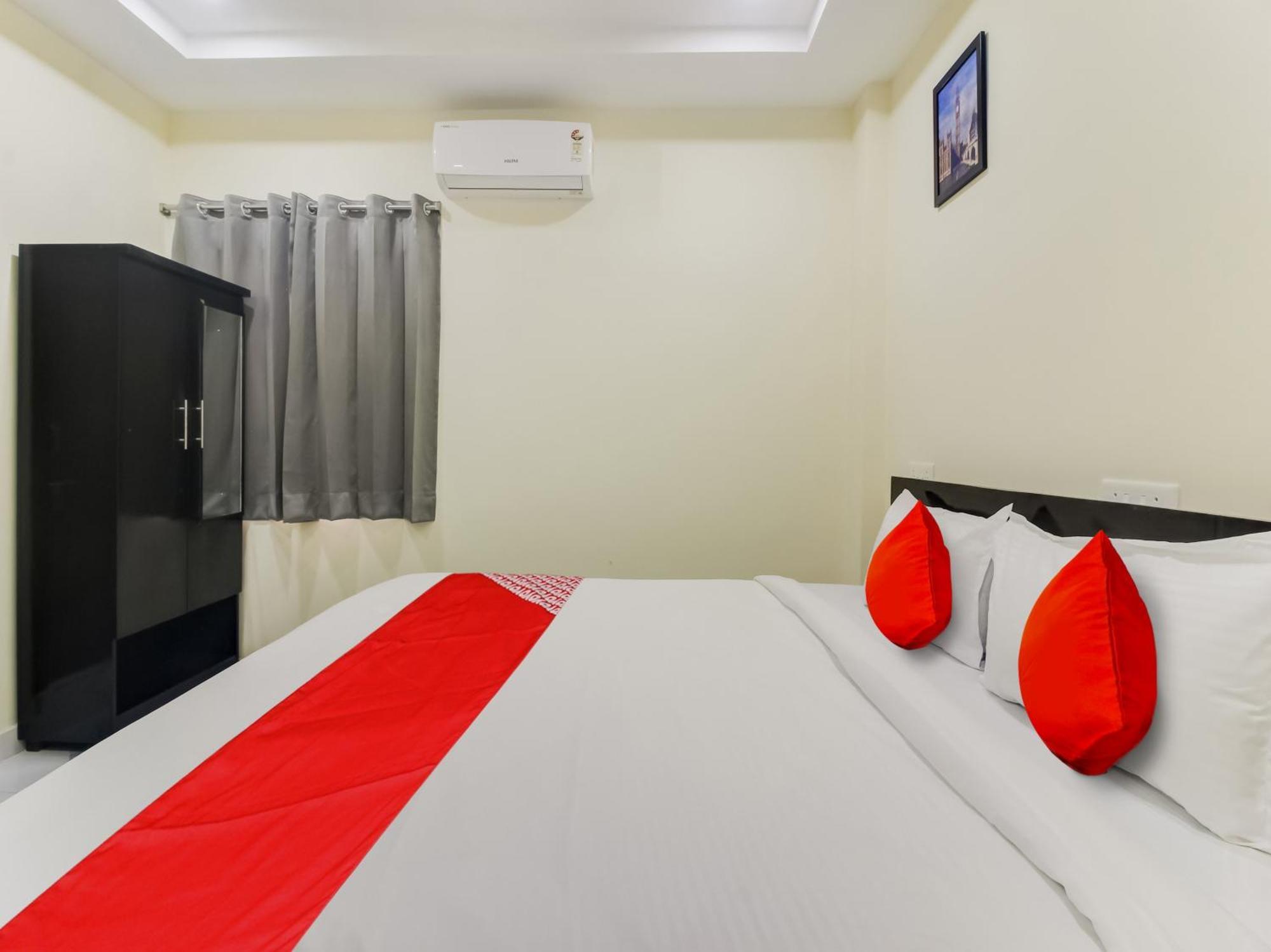 Ibrahimpatan Hotel O Sri Nirvana Pride מראה חיצוני תמונה